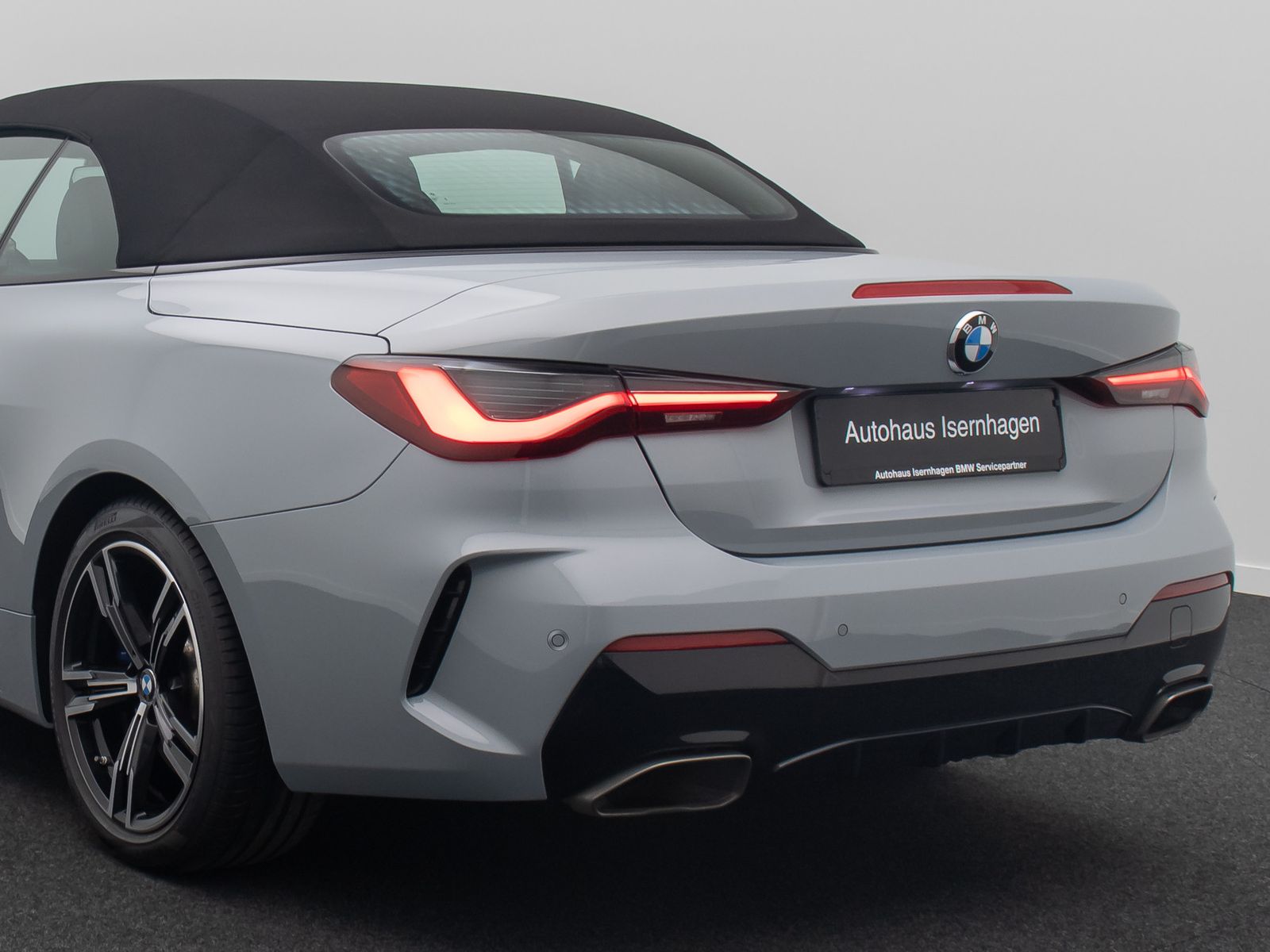 Fahrzeugabbildung BMW M440i Cabrio DAB H/K CockPitPro AHK Alarm 18Zoll