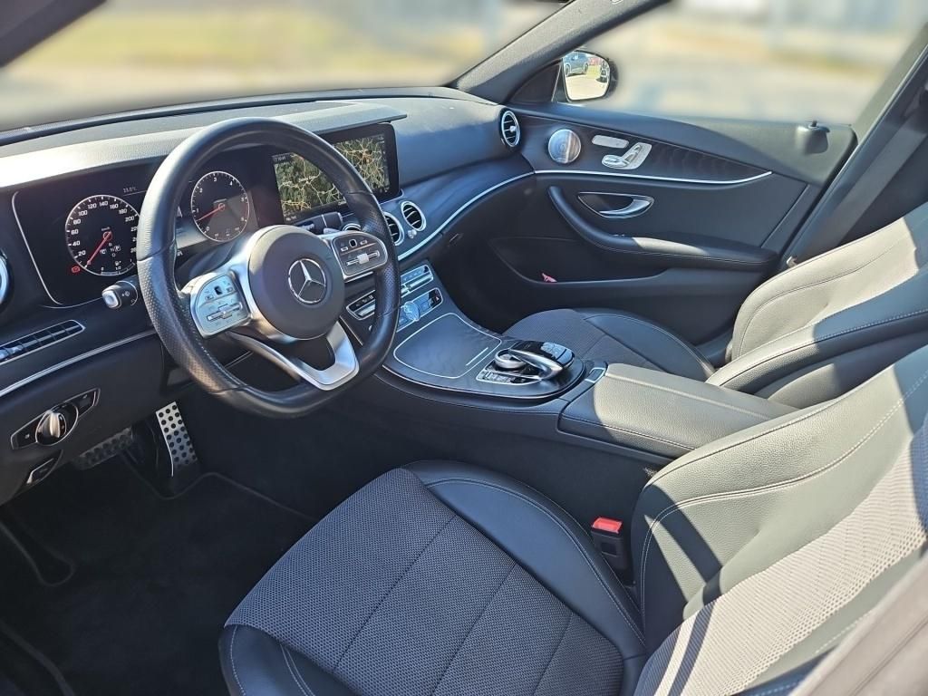 Fahrzeugabbildung Mercedes-Benz E 400 d T 4M AMG AHK ACC Comand Burm. LED 360°
