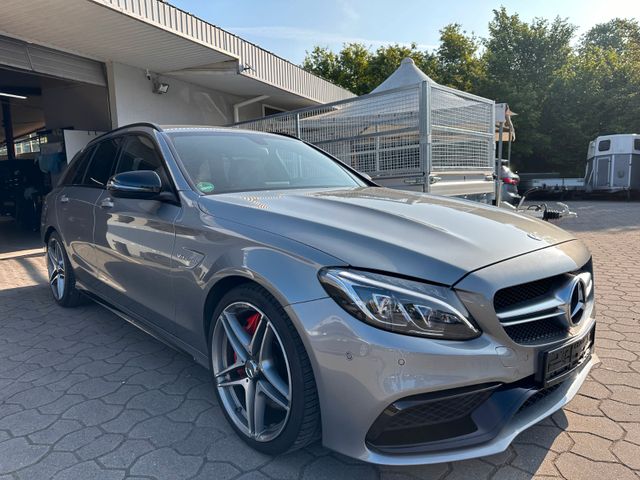 Mercedes-Benz C 63 AMG T S-.AGA Drivers Package Burmester