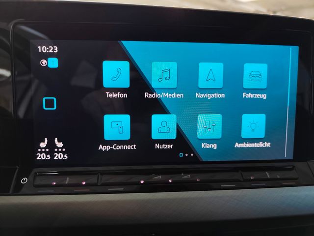 Golf VIII Variant 1.5 eTSI DSG *Massage*Standh*