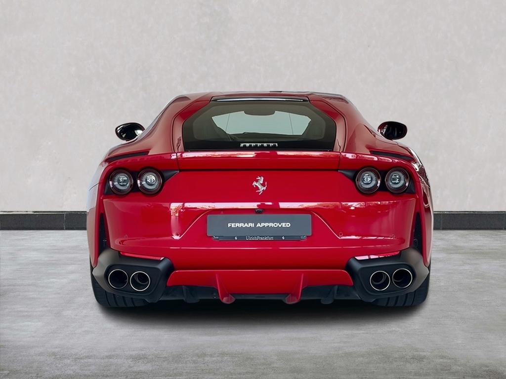 Ferrari 812
