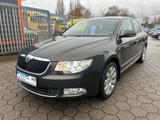 Skoda Superb Elegance *XENON*PDC*AHK*SHZ* - Skoda Superb Elegance mit Diesel-Antrieb
