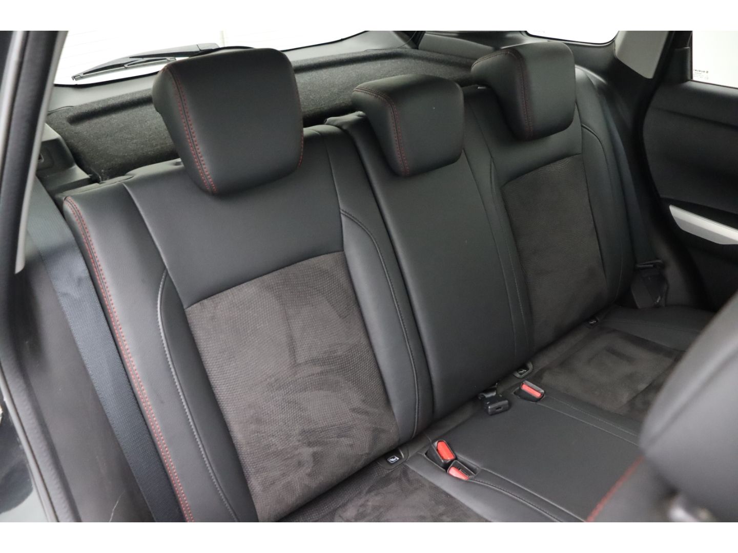 Fahrzeugabbildung Suzuki Vitara 1.4 S 4x4 ACC Kamera Navigation SHZ