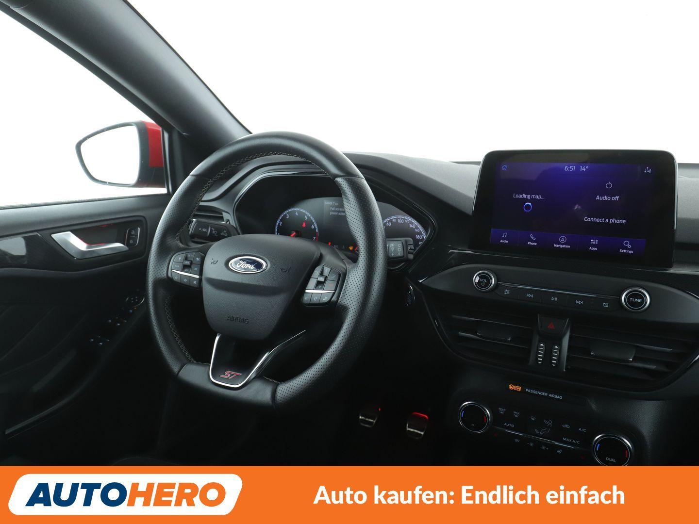Ford Focus 2.3 EcoBoost ST *NAVI*LED*ACC*PDC*SHZ*LHZ*