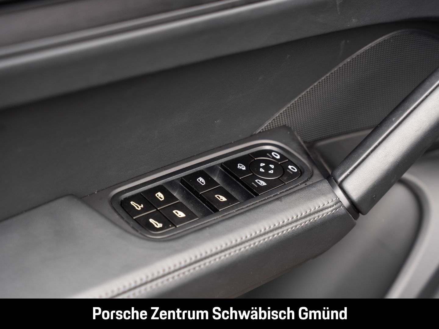 Porsche Cayenne Black Edition InnoDrive Head-Up BOSE LED foto 23
