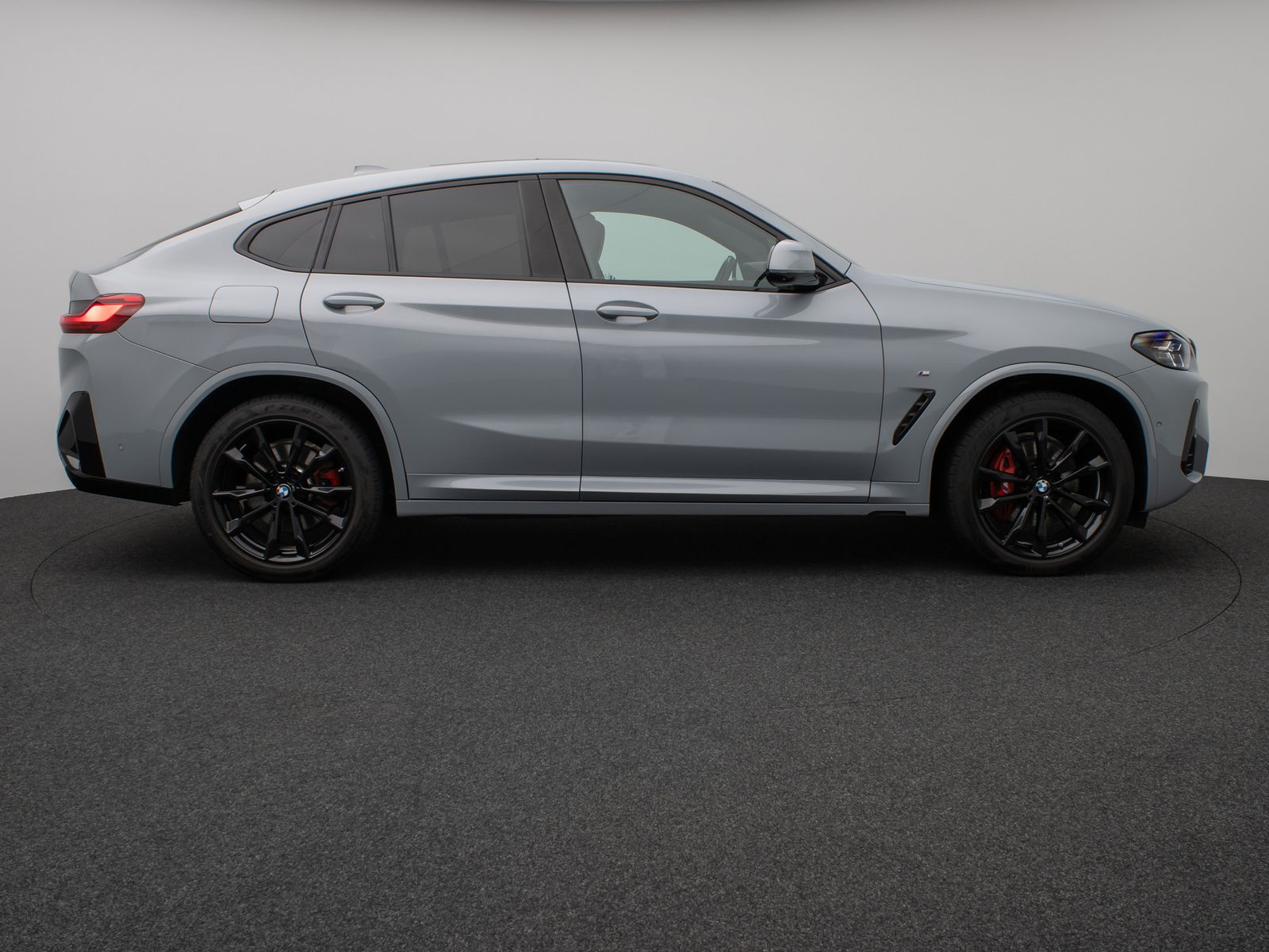 Fahrzeugabbildung BMW X4 xD30i M Sport Panorama 360°DAB H/K AHK Komfor