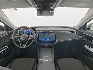 Mercedes E 200 - 9