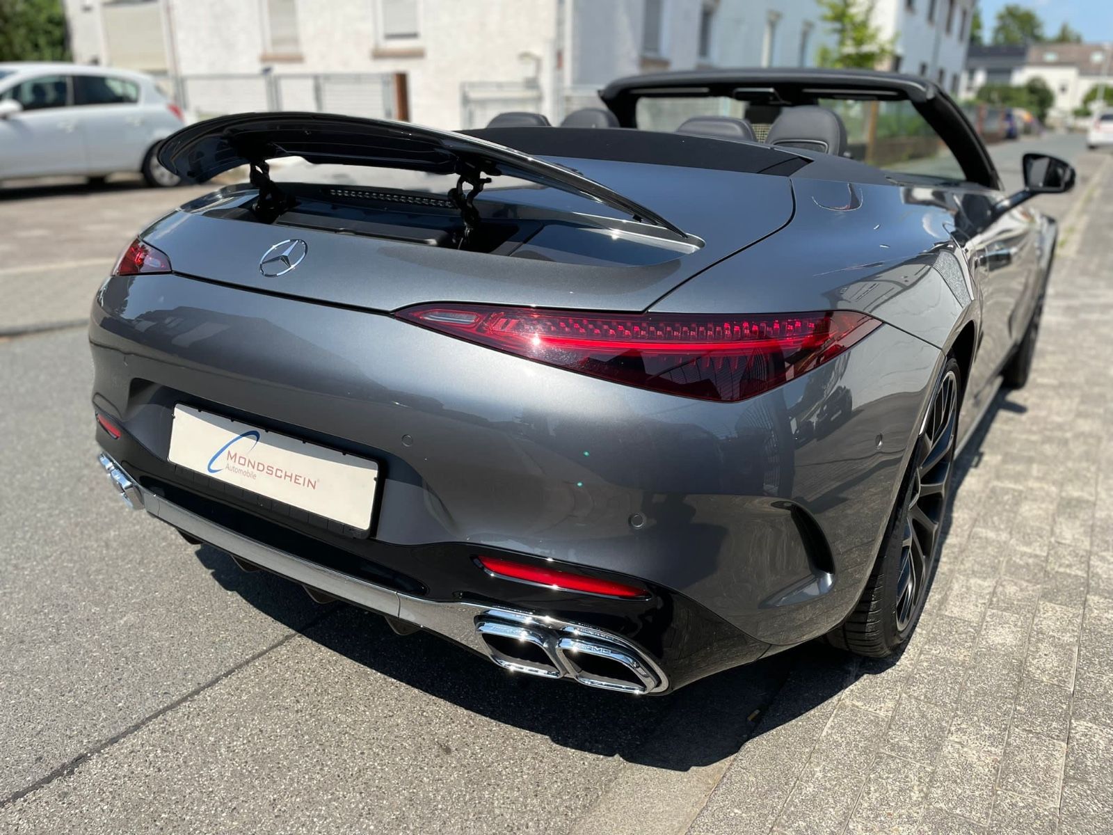 Fahrzeugabbildung Mercedes-Benz SL 63 AMG 4MATIC+ Head-Up 21" Lift Massage 360°