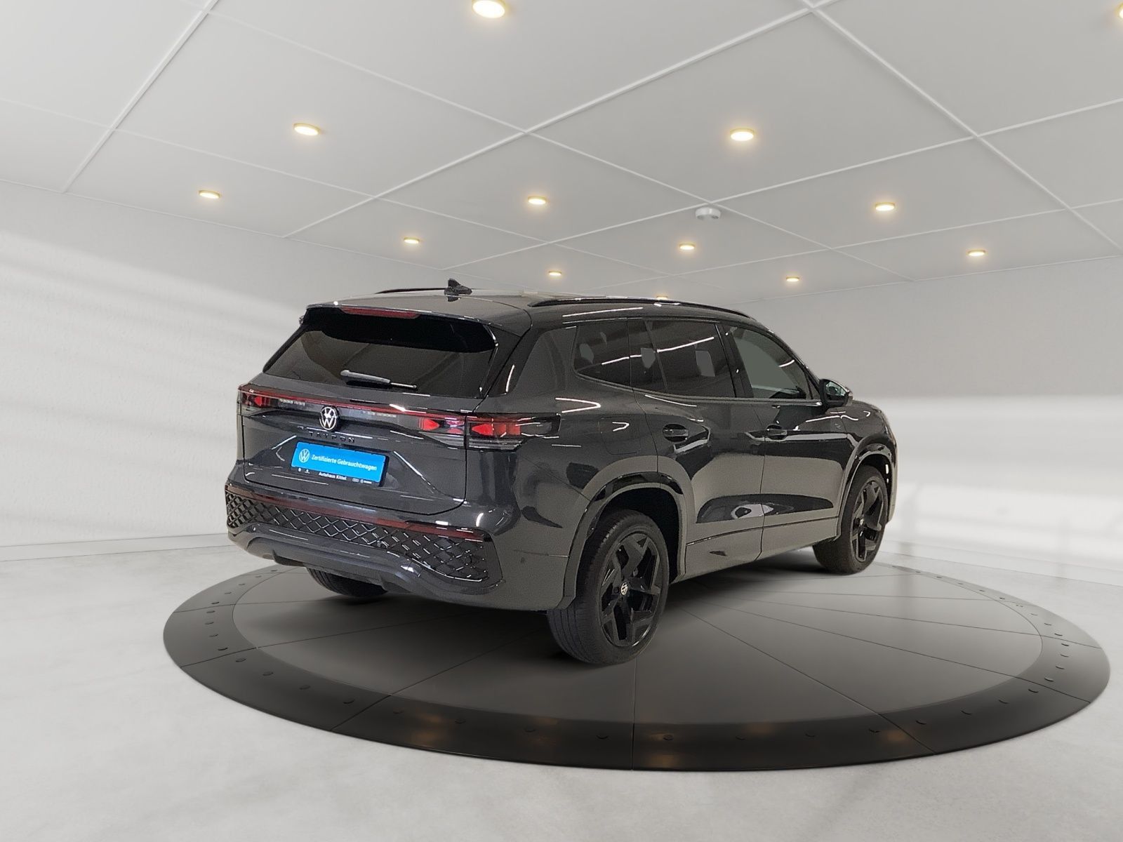 Tayron R-Line Black Style 1,5 l eHybrid 110 kW /