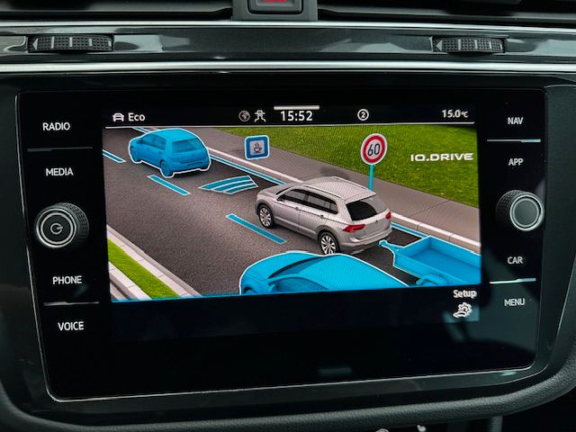 Tiguan R-Line 4Motion NAV;DCC;TWA;KAMERA