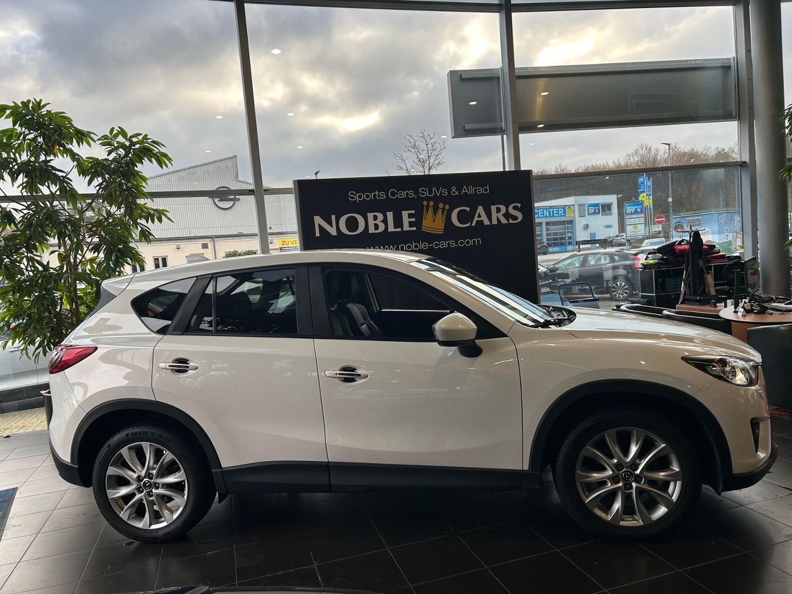 Fahrzeugabbildung Mazda CX-5 Sports-Line AWD XENON NAVI ALU