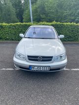 Opel Omega 2.2 - - Opel Omega von privat