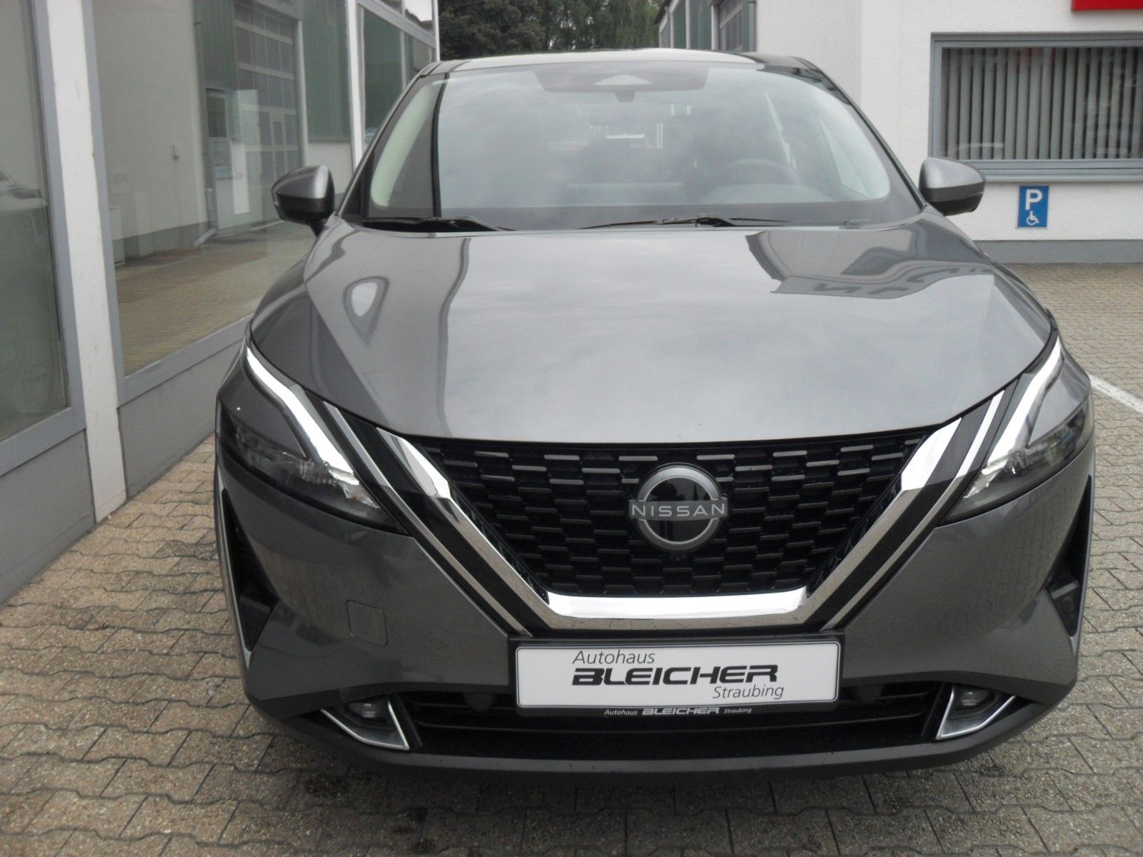 Fahrzeugabbildung Nissan Qashqai 1,3 MHEV Acenta | Navi | Winterpaket