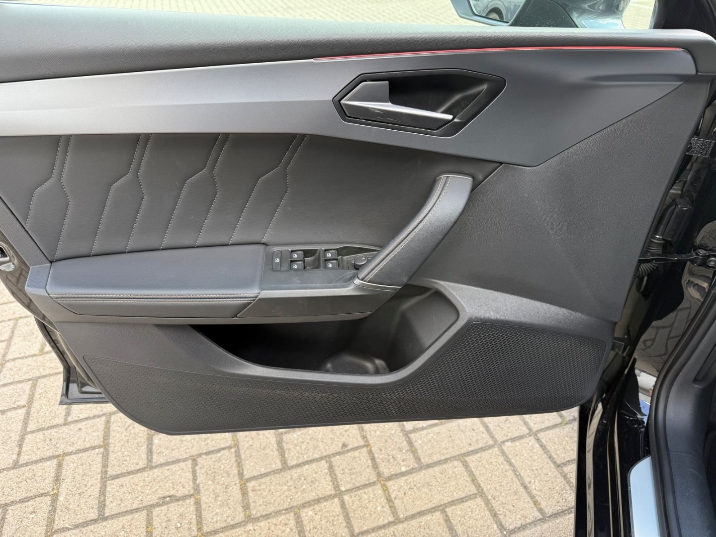 CUPRA Leon Sportstourer 2.0 TSI Garantie 4/29 Carplay - Image 7