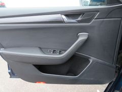 SKODA Superb Combi 2.0 TDI Style Business Ahk ACC Rfk SKODA Superb Combi 2.0 TDI Style Business Ahk ACC Rfk