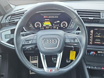 Audi Q3 - 11