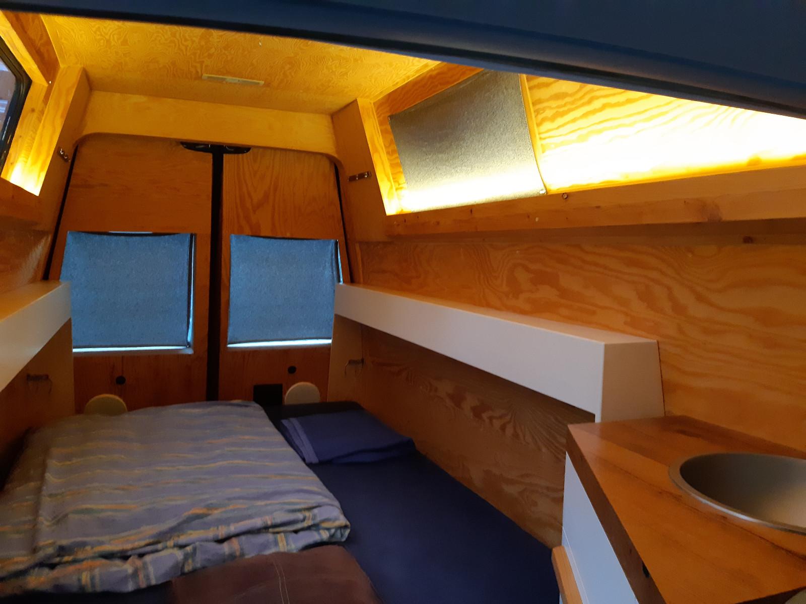 Volkswagen VW T5 Hochdach  Allrad Camper  Tischlerausbau 