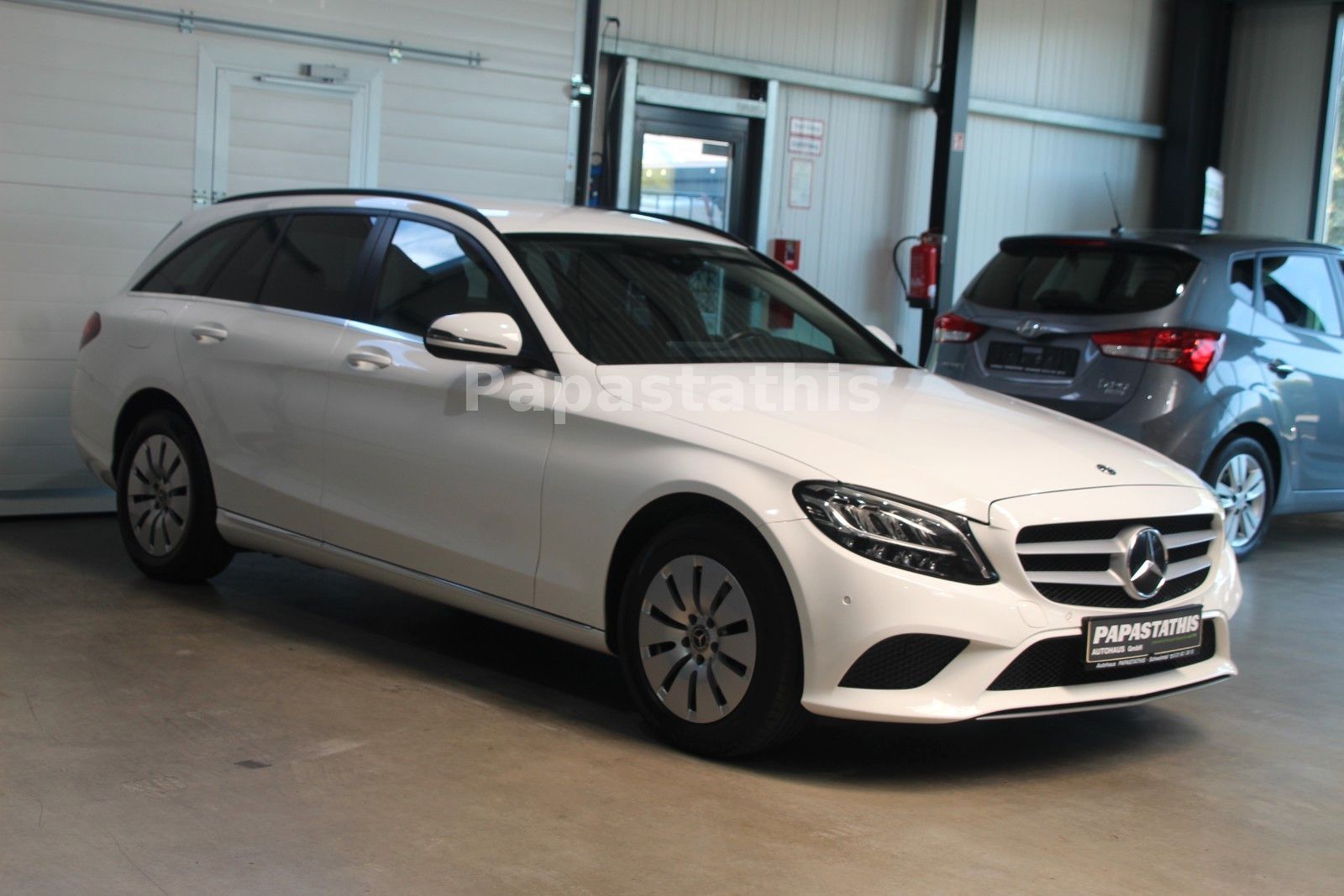 MERCEDES-BENZ C 180 d T *NAVI*CAM*PDC*SHZG*TEMPO*