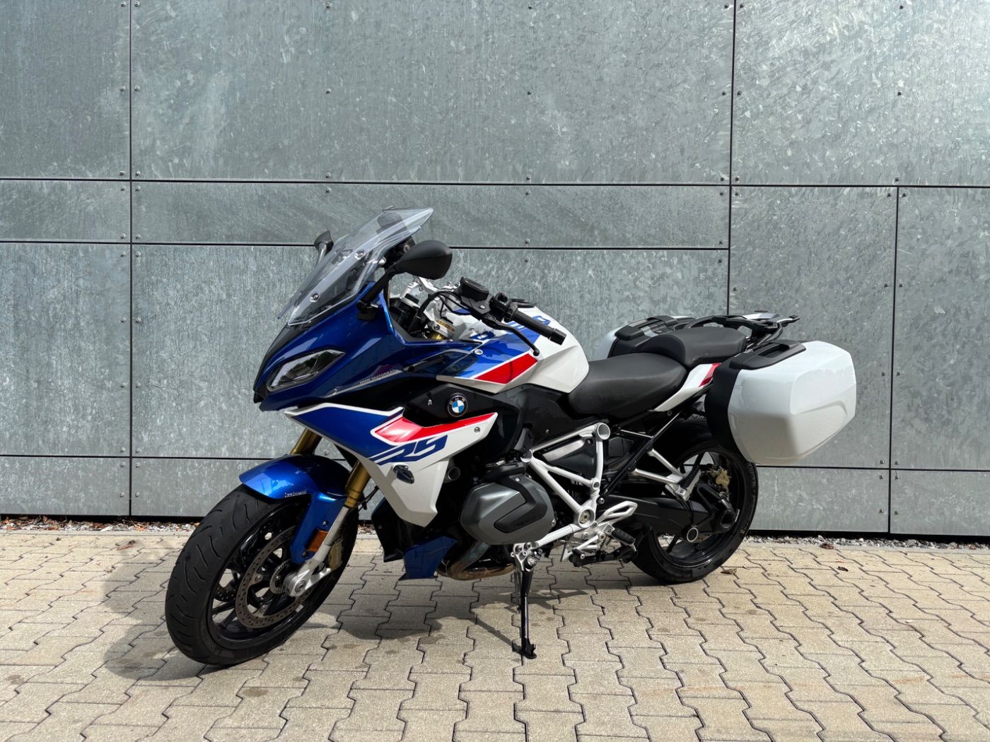 Fahrzeugabbildung BMW R 1250 RS Sport 3 Pakete Akrapovic Seitenkoffer
