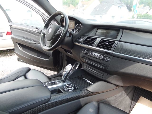 Fahrzeugabbildung BMW X6 xDrive40d/M-Sport/HUD/GSD/Leder/Xenon/SoftCl