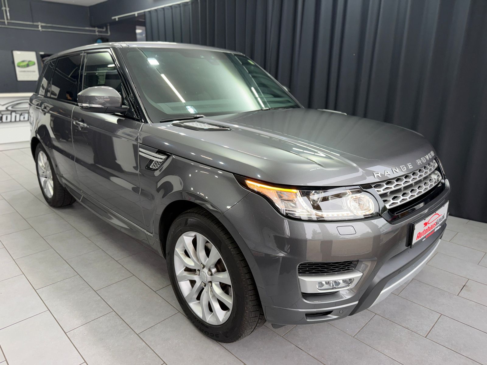Fahrzeugabbildung Land Rover Range Rover Sport HSE|MERIDIAN|PANO|AHK|LUFT