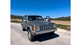 Jeep Cherokee - Jeep Cherokee mit Benzin-Antrieb: Geländewagen