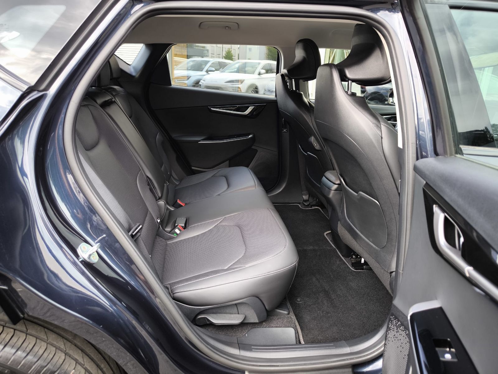 Fahrzeugabbildung Kia EV6 2WD WERKSGAR+NAVI+LED+SHZ+KAMERA+ACC+19"