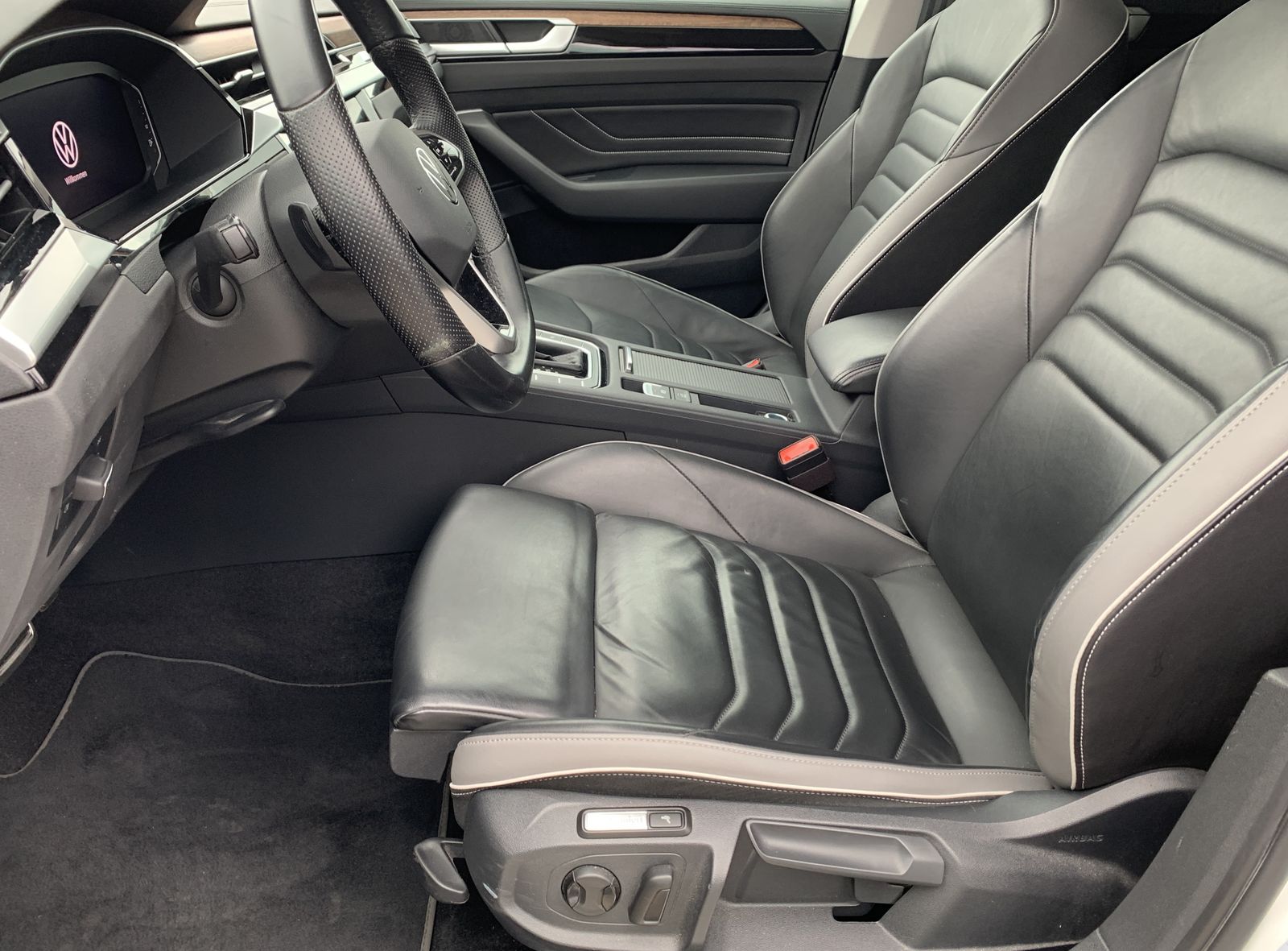 Fahrzeugabbildung Volkswagen Arteon Shooting Brake 2.0 TDI*Leder*AHK*LED*