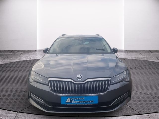 Fahrzeugabbildung SKODA Superb Combi 2.0 TDI 4x4 DSG Style NAVI STANDHEI