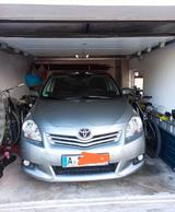 Toyota Verso - Toyota 4-Runner mit Benzin-Antrieb: Automatik