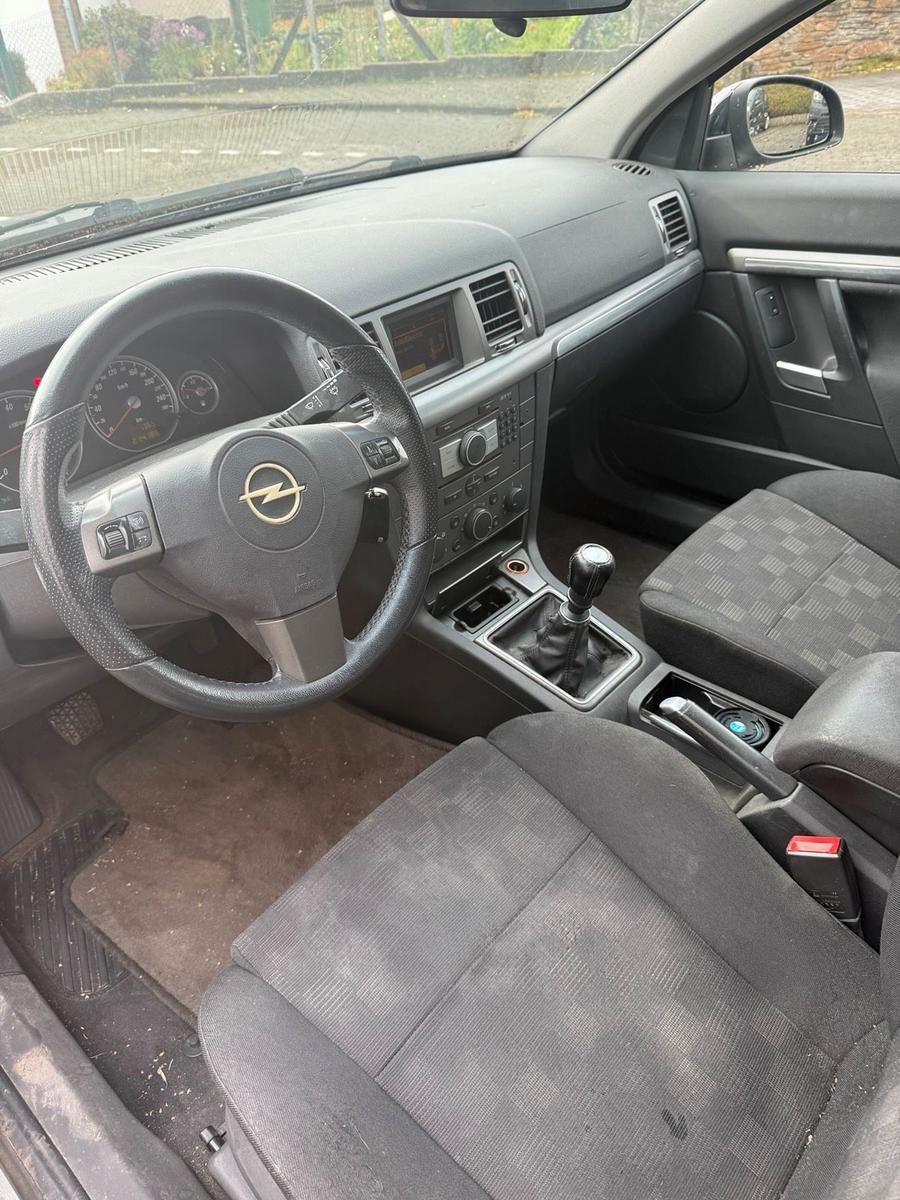Opel Vectra 2005 — photo 5