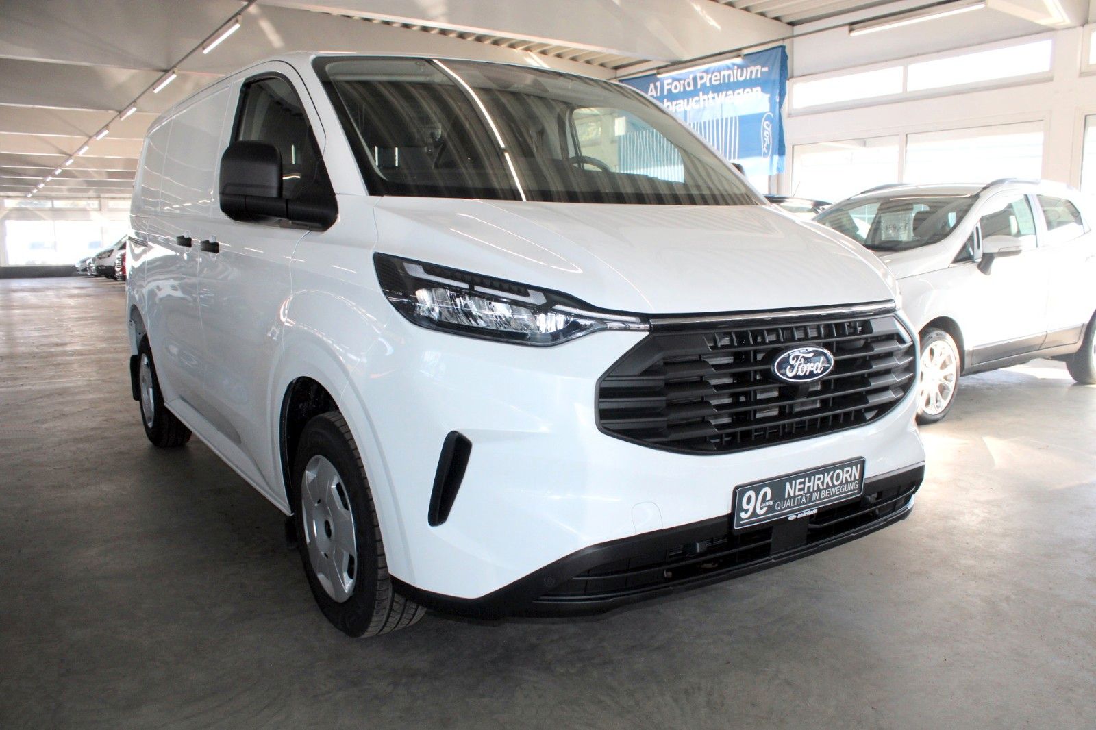 Fahrzeugabbildung Ford Transit Custom L1 TREND AWD Automatik Kasten