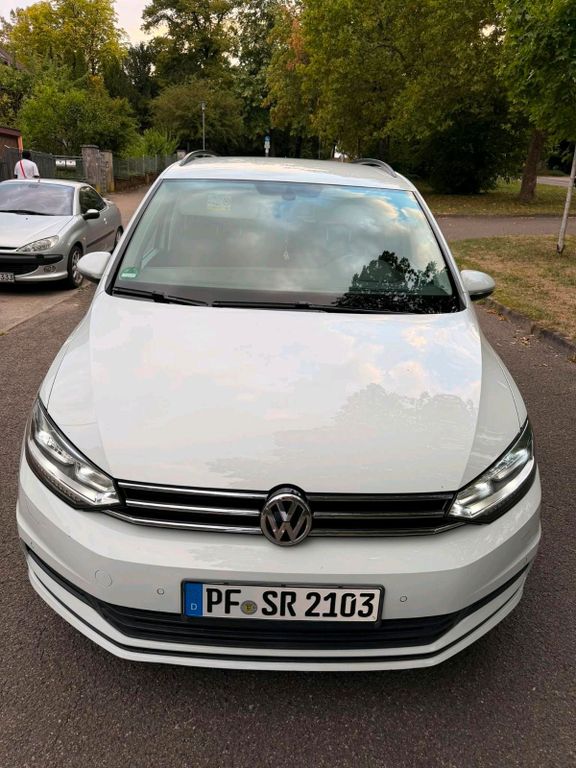 Image of Volkswagen Touran