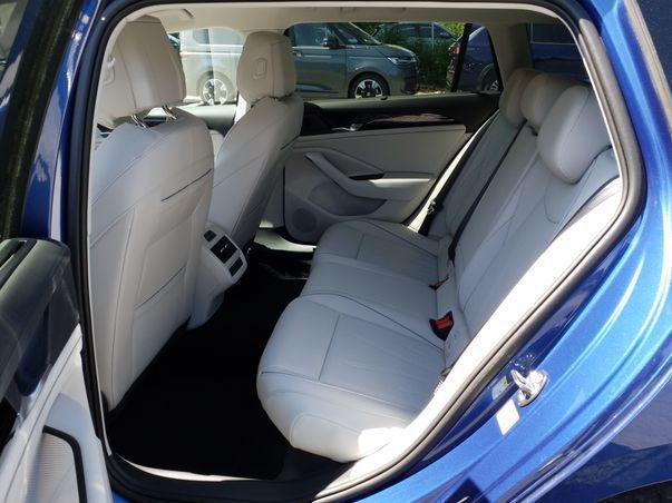 Volkswagen Passat Variant - Bild 7
