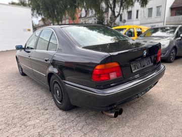 BMW 523 - 4