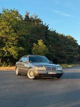 Mercedes-Benz W202 C220 Mercedes C-Klasse Oldtimer - gebrauchte Mercedes-Benz C 220 aus dem Jahr 1994