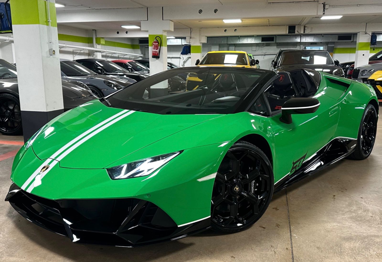 Fahrzeugabbildung Lamborghini HURACAN EVO SPYDER 60 YEARS ANNIVERSARIO 1OF60