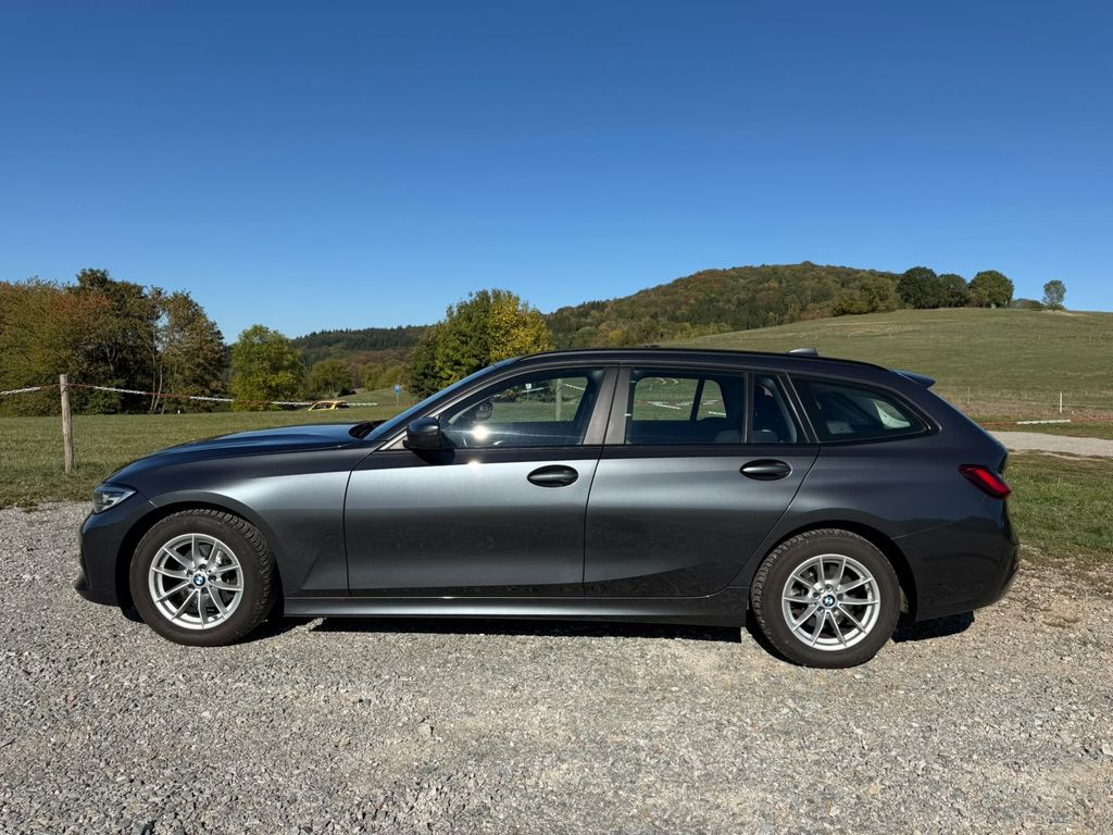 Image of BMW 318