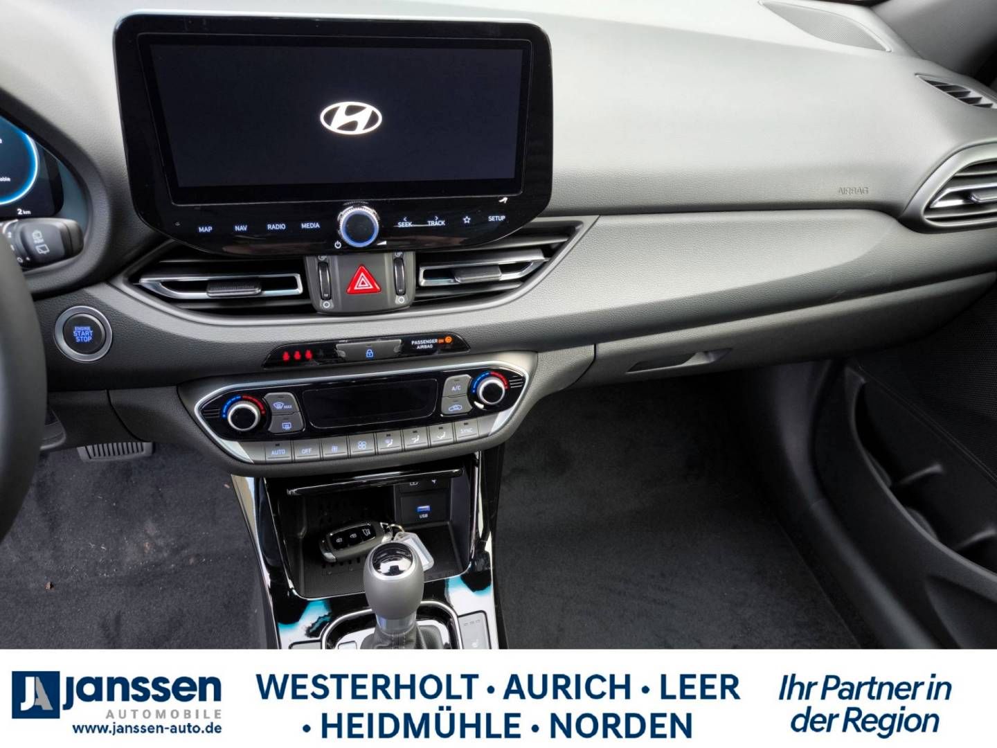 Fahrzeugabbildung Hyundai i30 Kombi ADVANTAGE