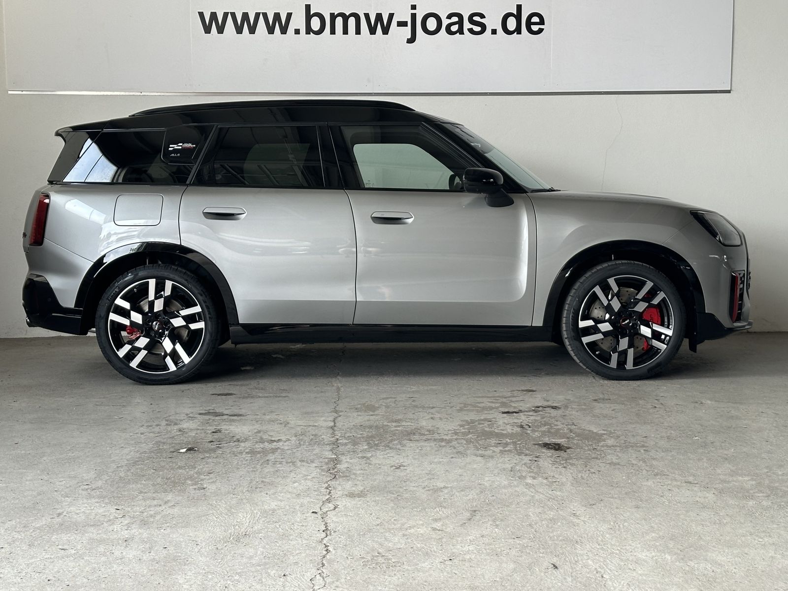 Fahrzeugabbildung MINI John Cooper Works Countryman, Paket XL, JCW Trim