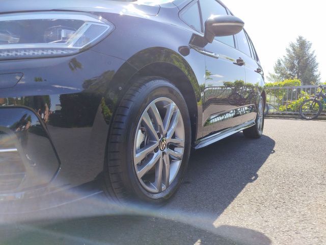 Fahrzeugabbildung Volkswagen Touran Comfortline 1.5 Edition R BT110 TSID7F