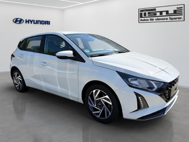 Fahrzeugabbildung Hyundai i20 FL (MY25) 1.0 T-GDI (100 PS) 7-DCT Trend Nav