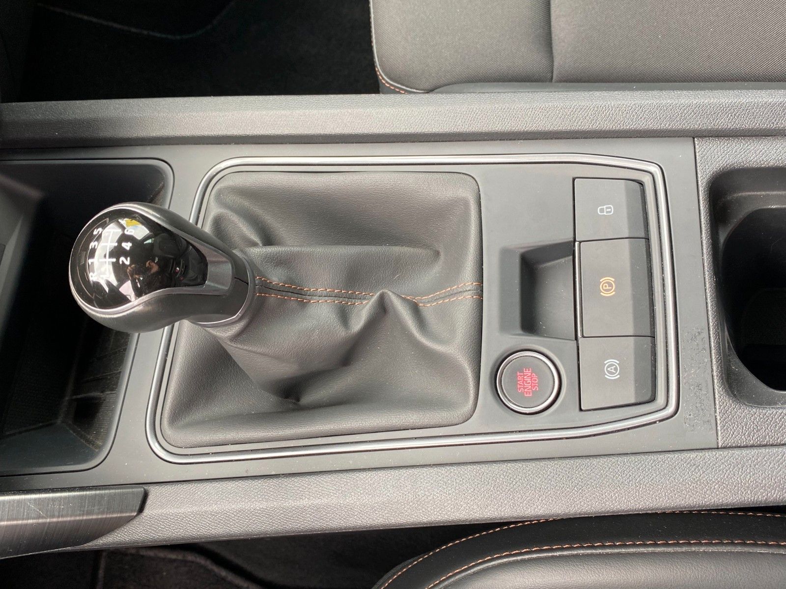 Fahrzeugabbildung CUPRA Formentor 1.5 TSI *Navi *AHZV-Vorb. *Parklenka.