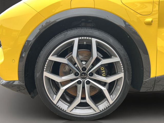 Fahrzeugabbildung Lotus Eletre R KEF  Glasdach Carbon