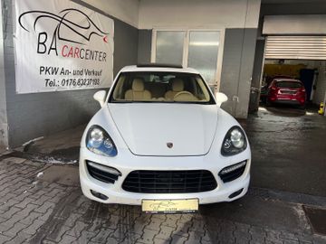 Porsche Cayenne - 2