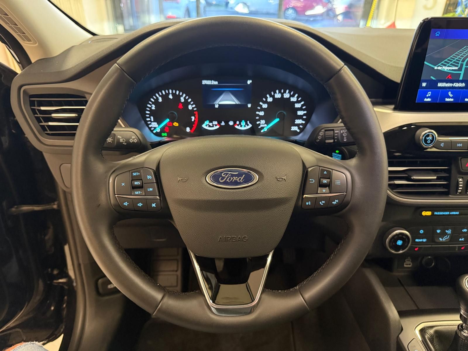 Fahrzeugabbildung Ford Kuga Cool & Connect / 1. HAND / NUR 27TKM