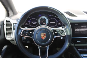 Porsche Cayenne - 11