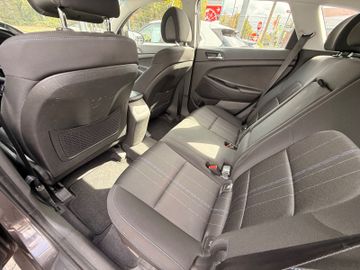 Hyundai TUCSON - 11