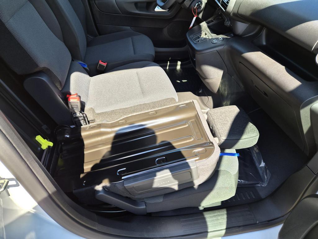Peugeot Partner L2 Hdi 130 EAT8 Laderaumboden Comfort+Co
