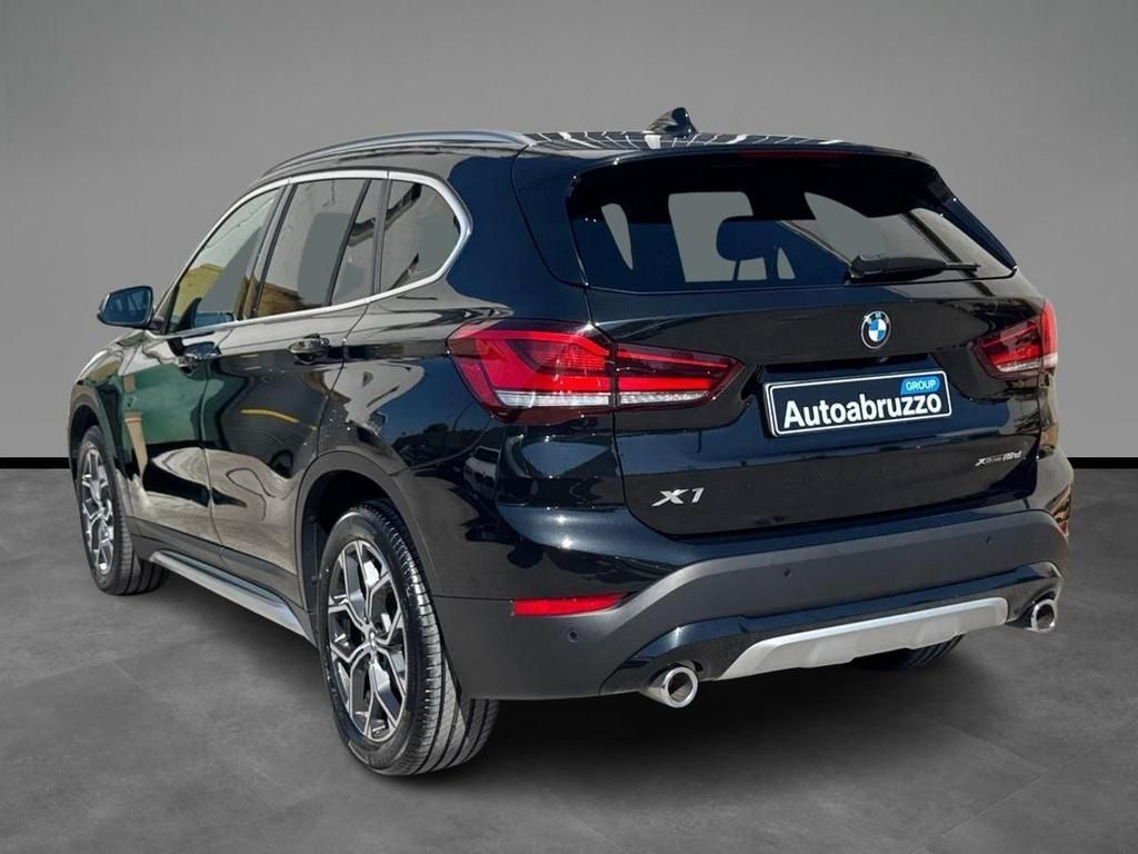 BMW X1 18 d xLine Plus xDrive Steptronic imagem 3